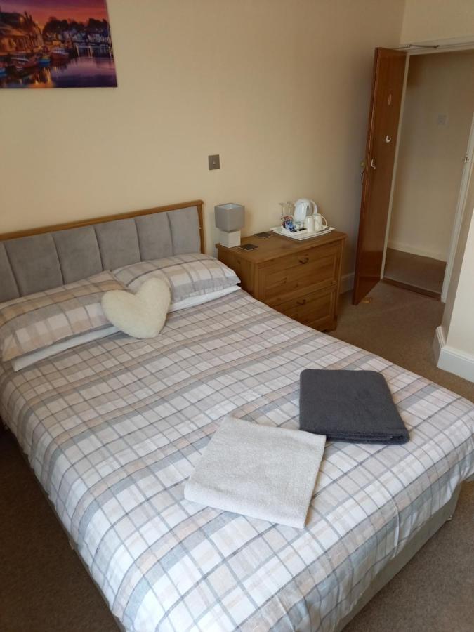 Crofton Guest House 웨이머스만 외부 사진