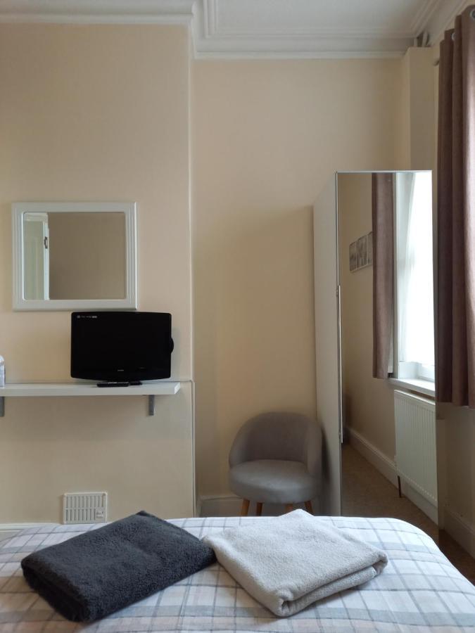 Crofton Guest House 웨이머스만 외부 사진