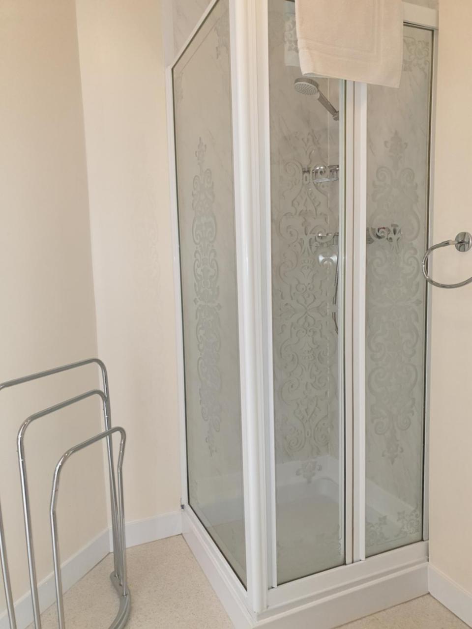 Crofton Guest House 웨이머스만 외부 사진